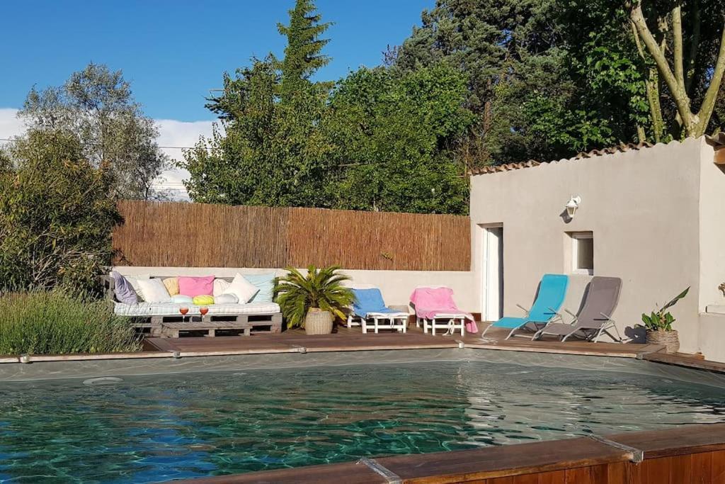 Location Appartement Dans Mas Provencal Monteux Zewnętrze zdjęcie