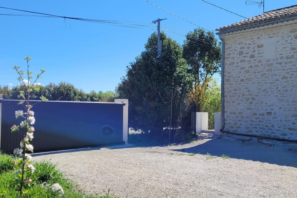 Location Appartement Dans Mas Provencal Monteux Zewnętrze zdjęcie