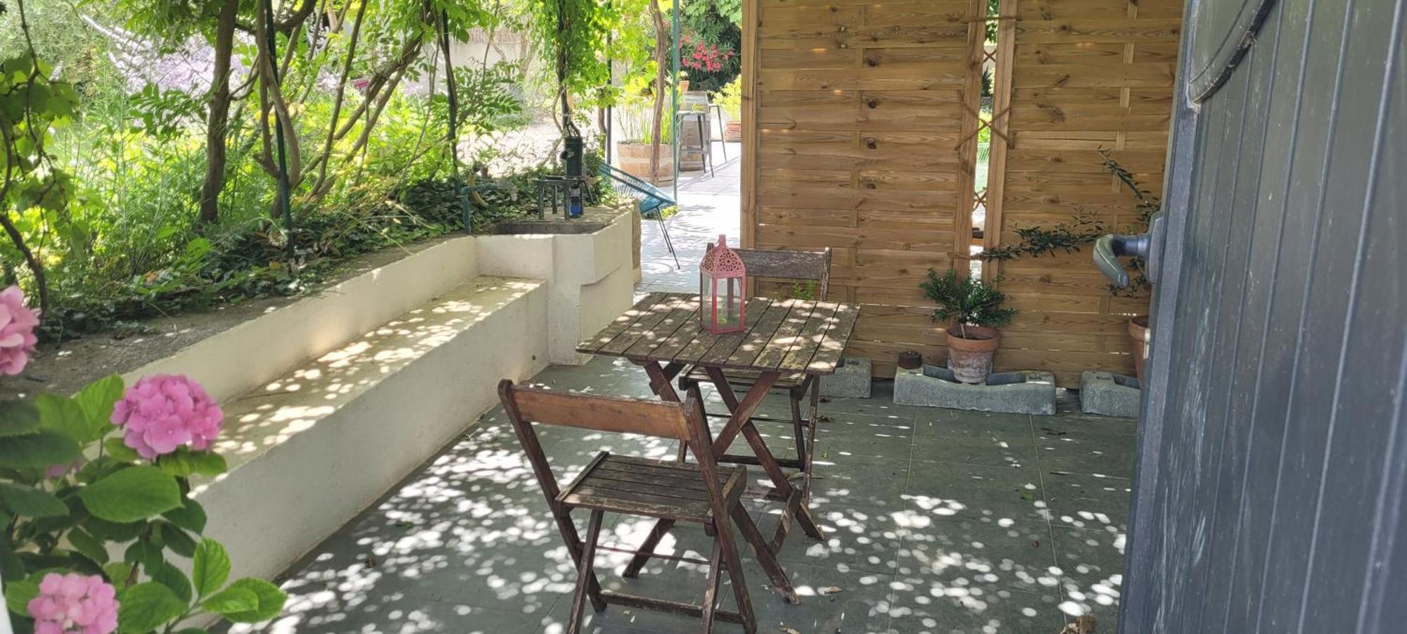 Location Appartement Dans Mas Provencal Monteux Zewnętrze zdjęcie
